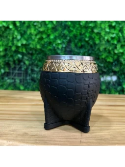 Detalle interior acero inoxidable del mate torpedo negro doradO