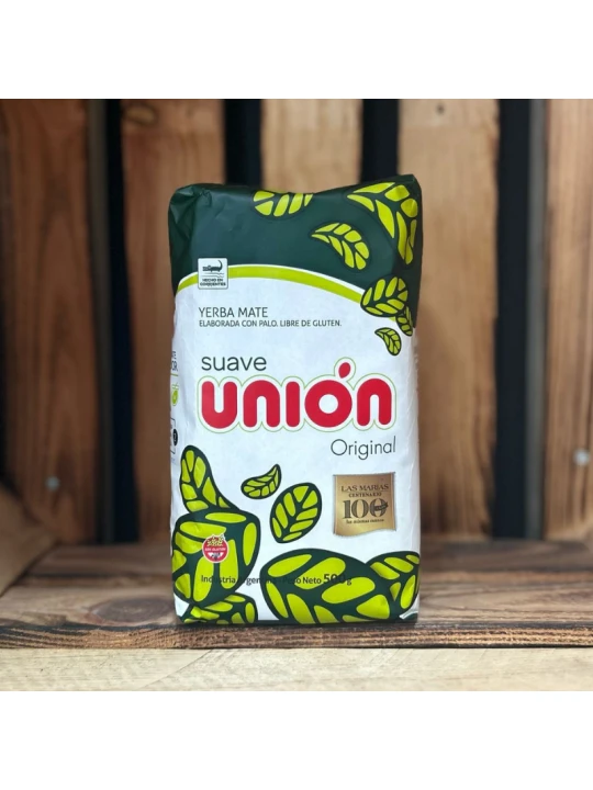 Paquete de yerba mate Unión Suave 500g con palo, sabor suave y homogéneo