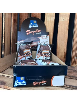 Display de Alfajores Surprise Negro Punta Ballena – 8 unidades